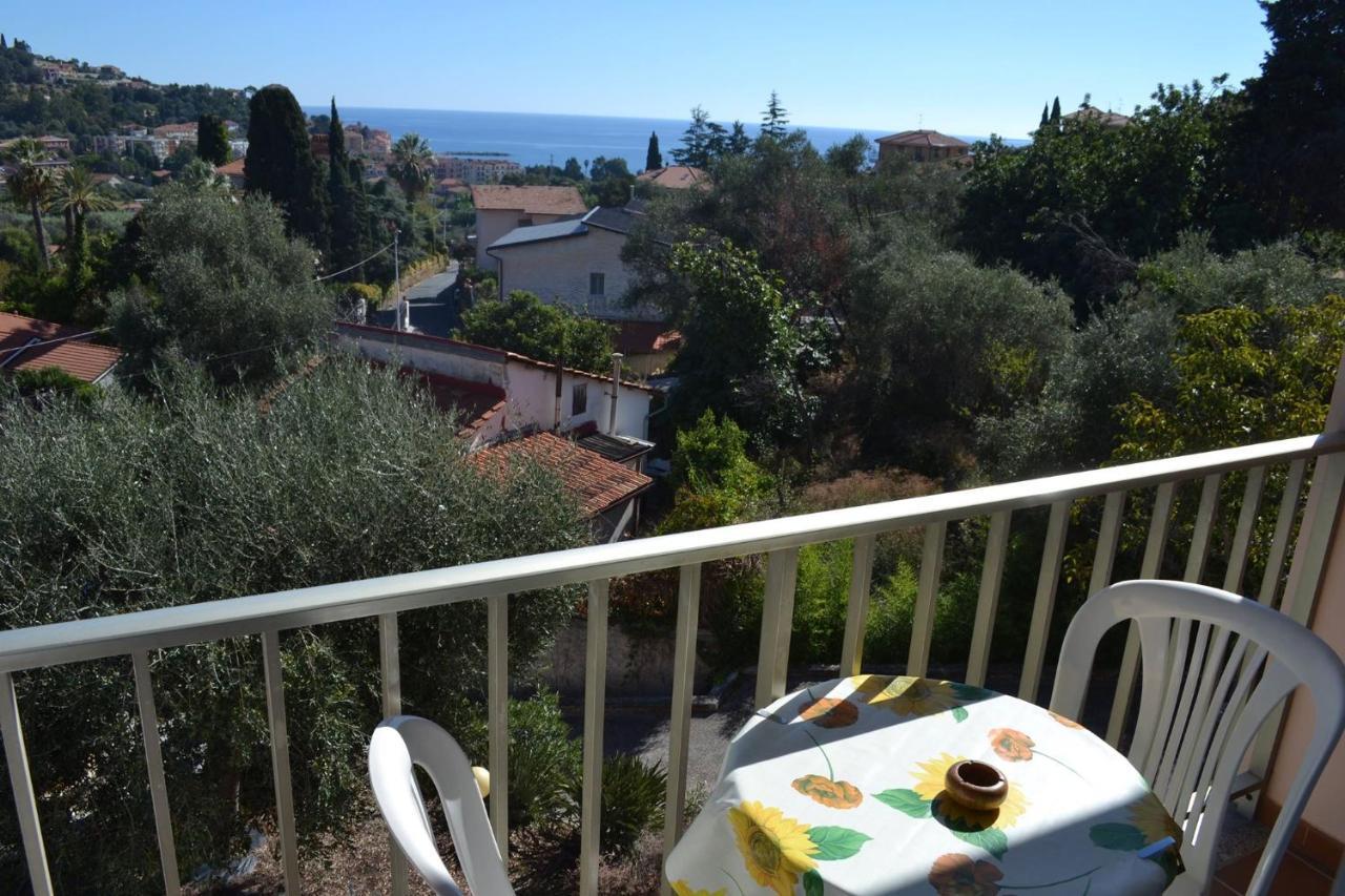 Residence Hotel Edy Imperia Exterior foto